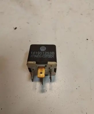 Audi A6 Allroad C5 Other relay 141951253B