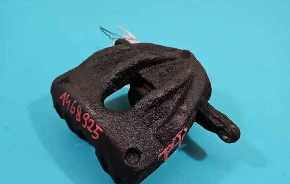 Toyota Corolla Verso E121 Front brake caliper IMPRK1468925
