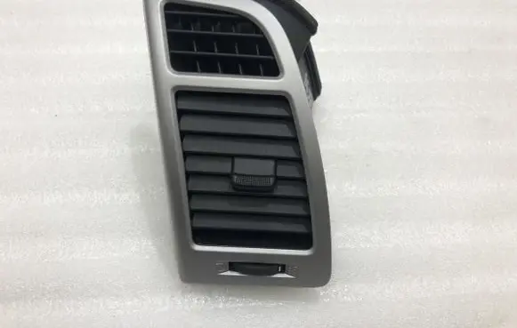 Hyundai i20 (GB IB) Dashboard side air vent grill/cover trim 97460-1J000