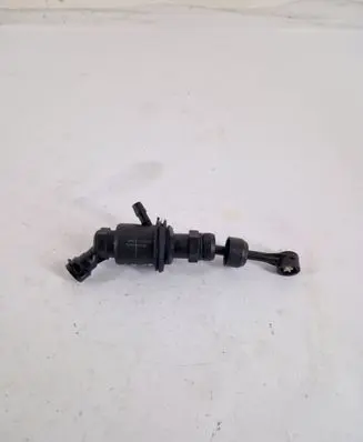 Renault Clio III Clutch master cylinder 8200524724