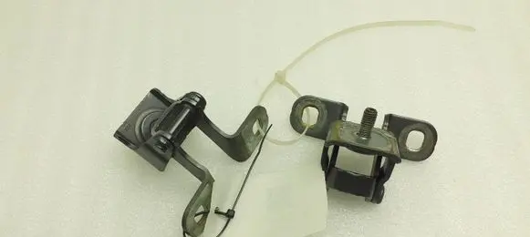 Citroen C3 Aircross Tailgate/trunk/boot hinge 13463343