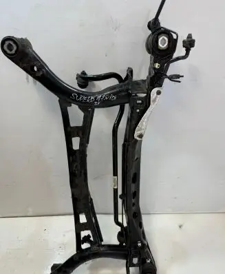 Skoda Superb B8 (3V) Rear axle beam with reductor 3V0
