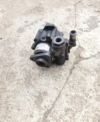 Audi A4 S4 B7 8E 8H Power steering pump 4F0145155A 7692955186