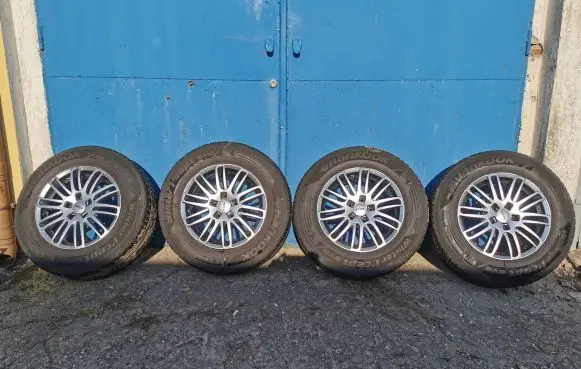R16 alloy rim