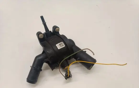 Ford Mondeo MK V Thermostat/thermostat housing HG9Q9K478AC