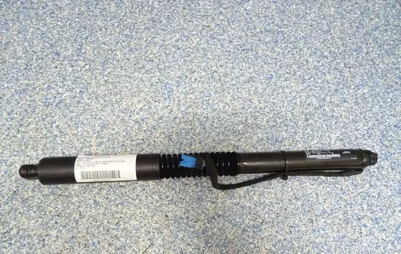 BMW X3 G01 Tailgate strut 7397322