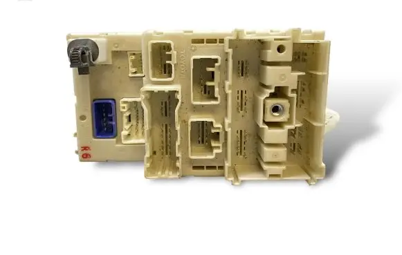 Toyota RAV 4 (XA20) Fuse box set 8273342061 5250748