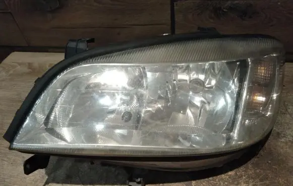 Opel Zafira A Headlight/headlamp