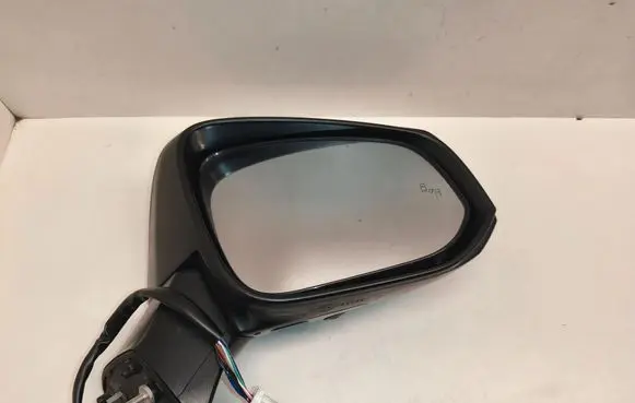 Toyota RAV 4 (XA50) Front door electric wing mirror 045428