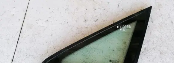 Opel Zafira A Front triangle window/glass 