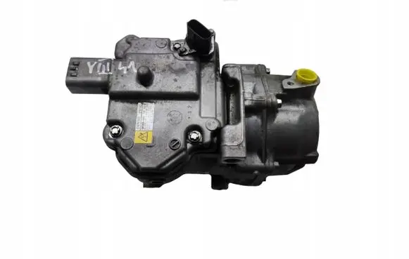 Toyota Yaris Air conditioning (A/C) compressor (pump) 0422001041