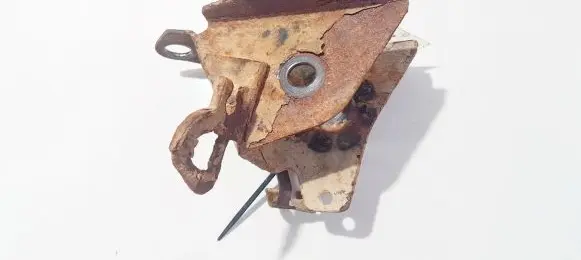Fiat Idea Bracket in trunk/boot 