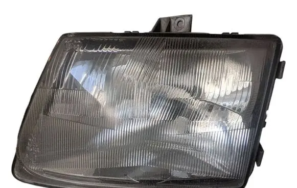 Mercedes-Benz Vito Viano W638 Headlight/headlamp 6388200161