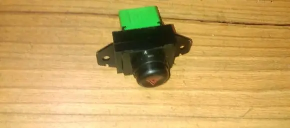 Mitsubishi Colt Hazard light switch