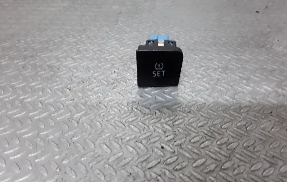 Volkswagen PASSAT B6 TPMS reset button 3C0927121D