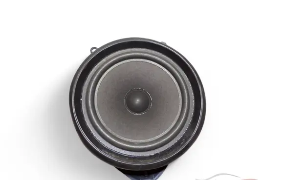 Audi A4 S4 B7 8E 8H Front door speaker 8E0035411