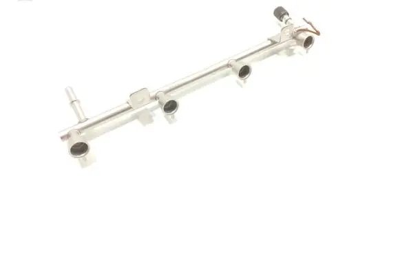 Opel Astra J Fuel main line pipe 55573667