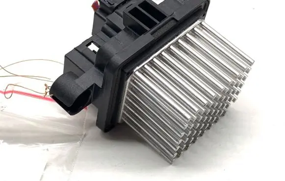 Opel Insignia B Heater blower motor/fan resistor 13506208