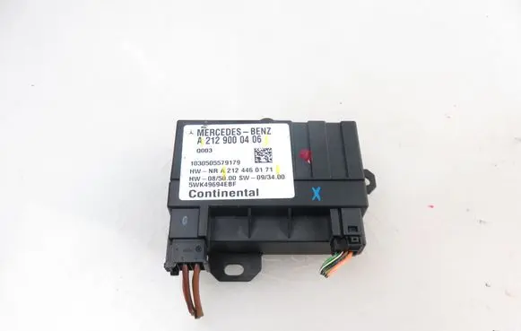 Mercedes-Benz E C207 W207 Fuel pump relay 2129000406 2124460171