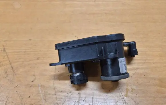 Hyundai Sonata Intake manifold valve actuator/motor 2838127450 6E230646