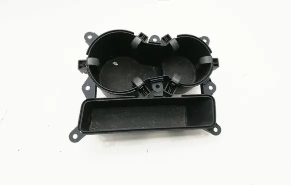 Cup holder front