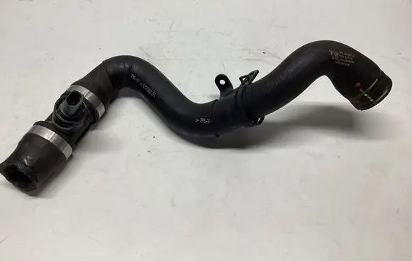 Volkswagen Touareg II Engine coolant pipe/hose 7L121115 7P6122051G