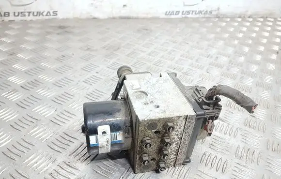 Volkswagen PASSAT B6 ABS Pump 3C0611095P