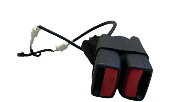 Nissan Qashqai Rear seatbelt buckle