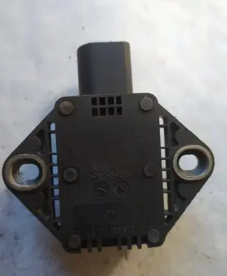 Audi A4 S4 B8 8K ESP acceleration yaw rate sensor 8K0907637A