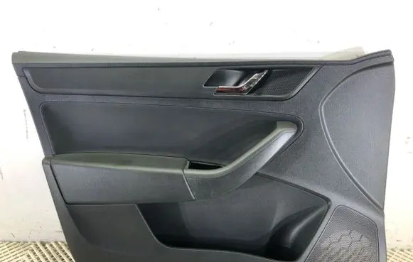 Skoda Rapid (NH) Front door card panel trim