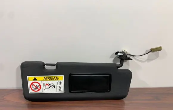 Alfa Romeo Stelvio Sun visor