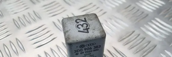 Volkswagen Sharan Other relay 3D0906383