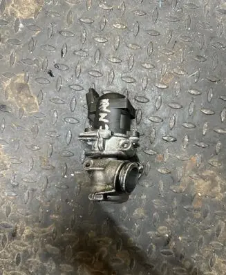 Ford Focus EGR valve V29010703