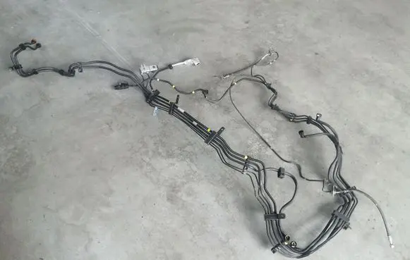 Hyundai Santa Fe Fuel line pipe 31300S1950 31570S1950