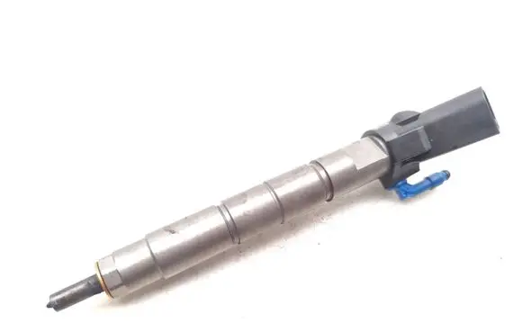 Mercedes-Benz C W205 Fuel injector A6540700187 0445117048