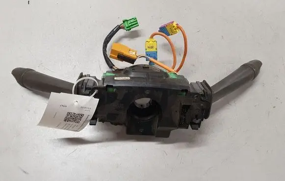 Volvo V70 Wiper turn signal indicator stalk/switch 8691546 8622185