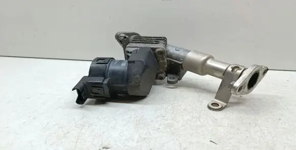 BMW 3 E92 E93 EGR valve 7563241 346708065
