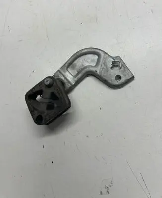 BMW X6 F16 Muffler mount bracket/holder 7854413 LSB01074