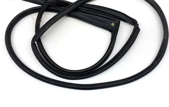 Hyundai Kona II Rubber seal front door (on door) 