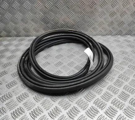 Volvo V60 Rubber seal front coupe door 32229228