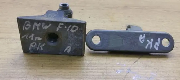 BMW 5 F10 F11 Front door lower hinge 