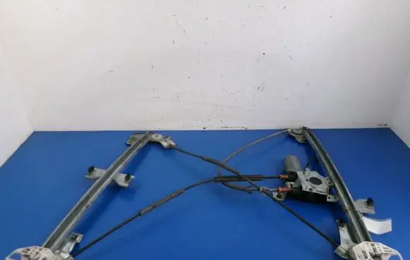 Peugeot Partner Front door window regulator with motor