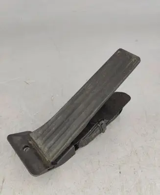 BMW X3 G01 Accelerator throttle pedal 6853175 6PV01043533 12037313DE