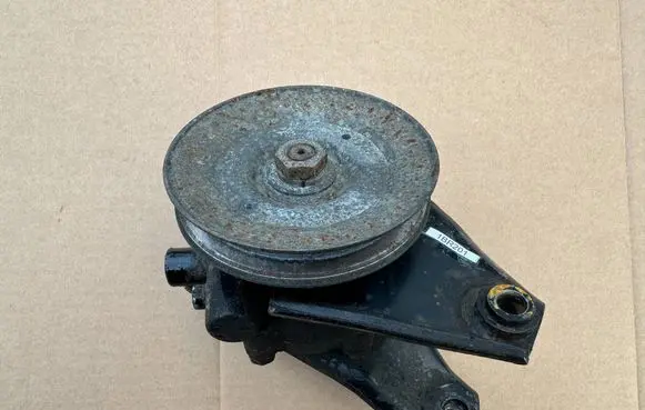 Nissan Patrol Y60 Power steering pump 4911022J00