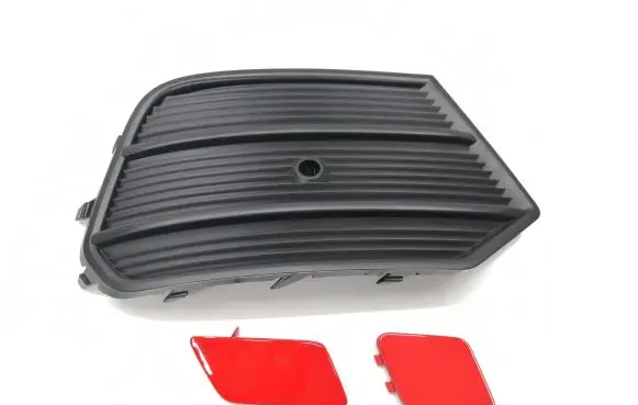 Audi Q3 8U Front bumper lower grill 8U0807682Q