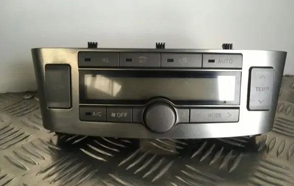 Toyota Avensis T250 Climate control unit 5590005150 MB1465700782