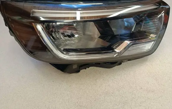 Renault Kangoo III Headlight/headlamp 1006E008 28310