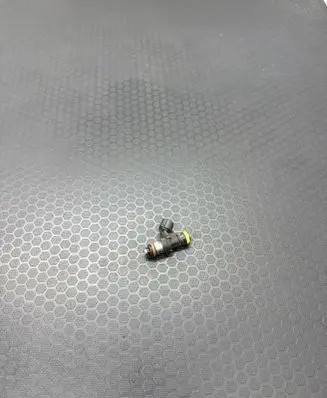 Volkswagen PASSAT B7 Fuel injector 03C906039 0280158815