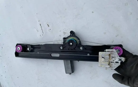 BMW 2 F45 Sliding door window regulator with motor 13262410 7296386 37301009