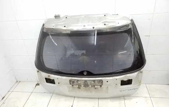Subaru Outback Tailgate/trunk/boot lid AS2